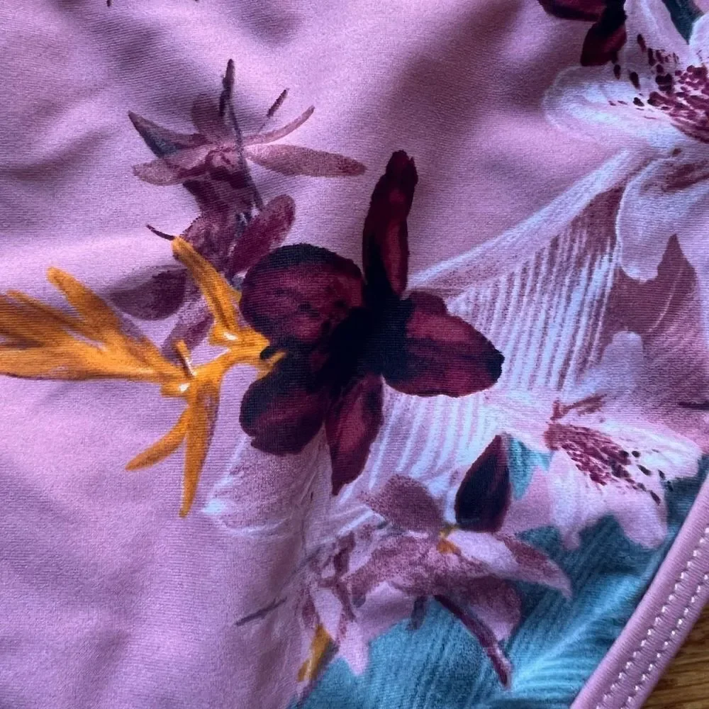 3/$20 NWT Floral Tropical Bikini Bottoms Size M Dusty Rose Brand New Ardene $16